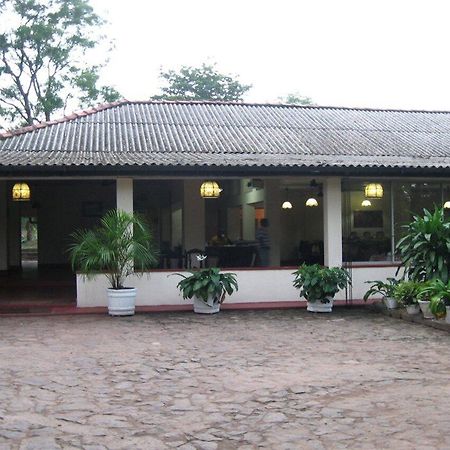 Sigiriya Rest House Extérieur photo